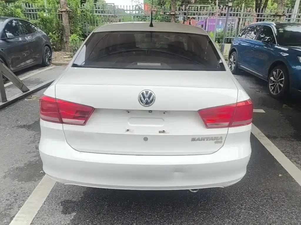 Santana 2015 1.6L Manual Fashion Edition — миниатюра 6