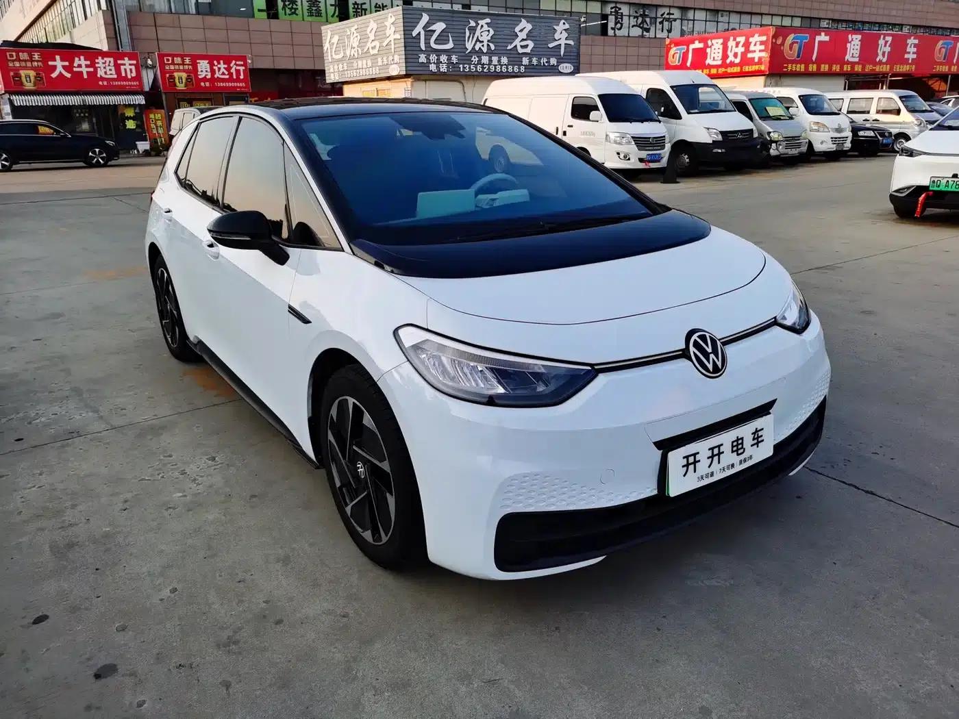 Volkswagen ID.3 2023 Pure Smart Edition — миниатюра 3