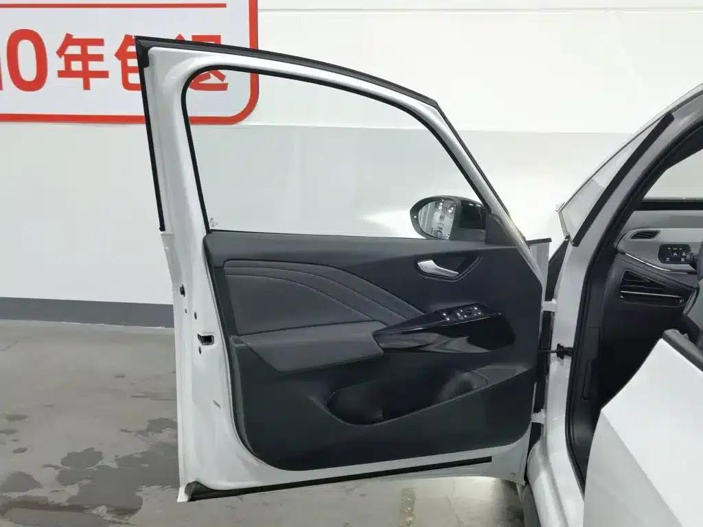 Volkswagen ID.3 2025 Smart Edition - Outstanding Version — миниатюра 8