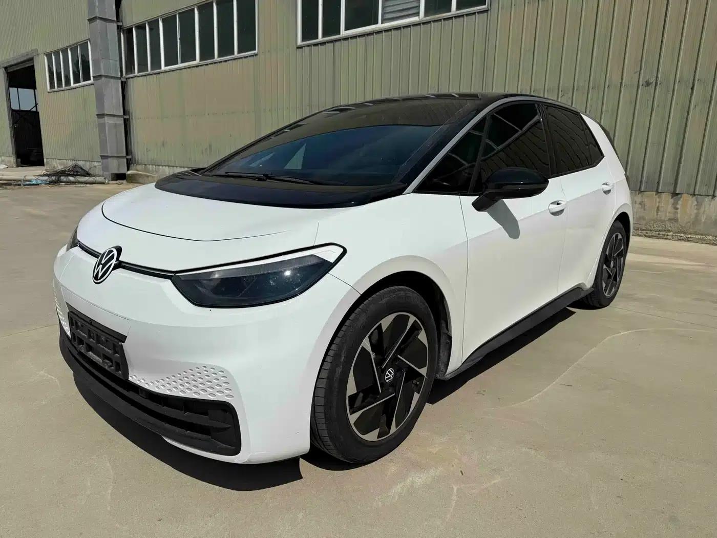 Volkswagen ID.3 2025 Smart Edition - Outstanding Version — миниатюра 1