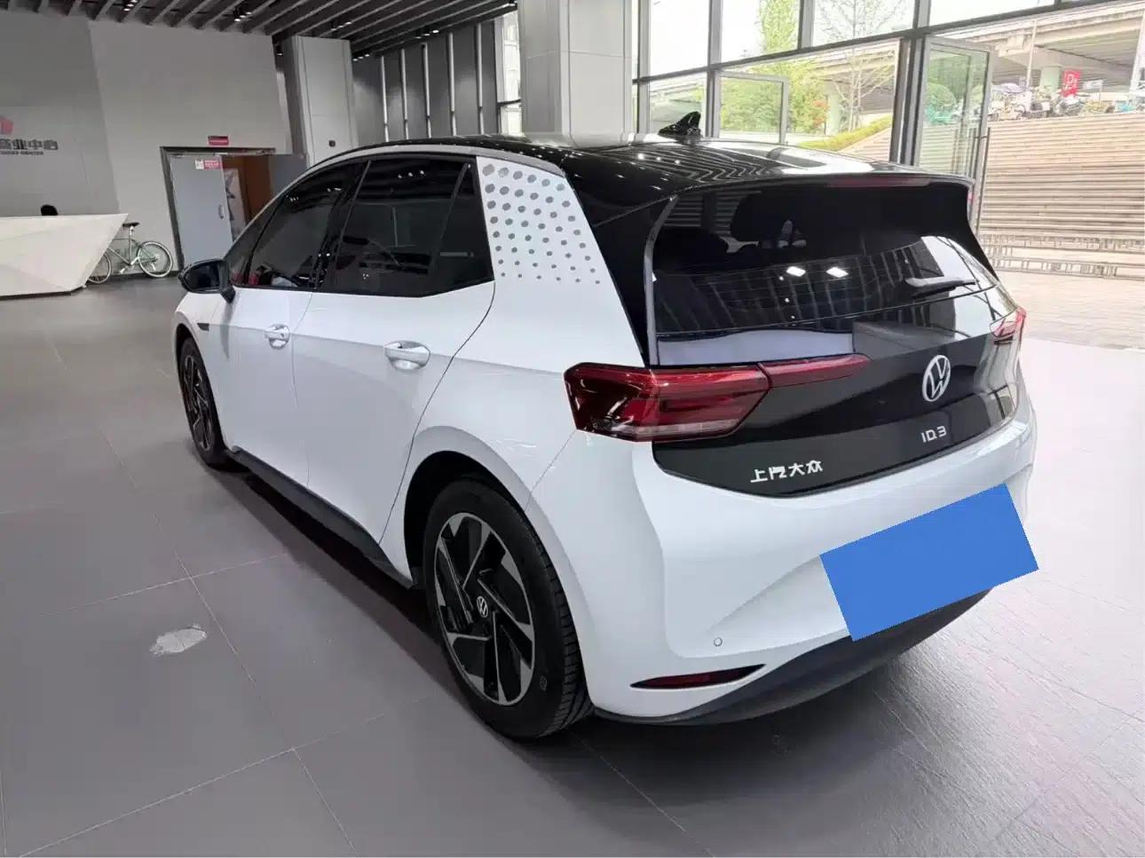 Volkswagen ID.3 2023 Pure Smart Edition — миниатюра 9