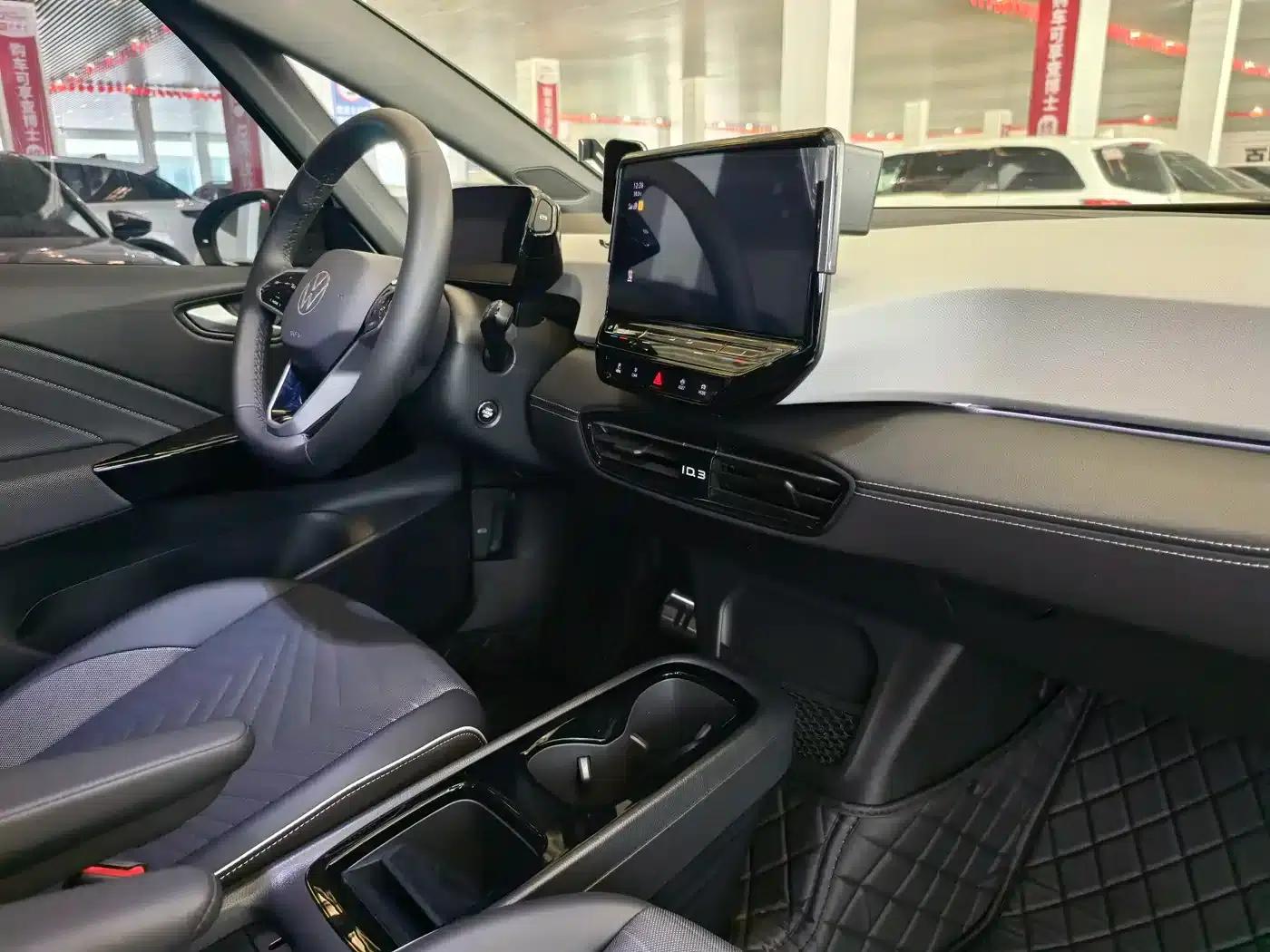 Volkswagen ID.3 2024 Outstanding Edition — миниатюра 22