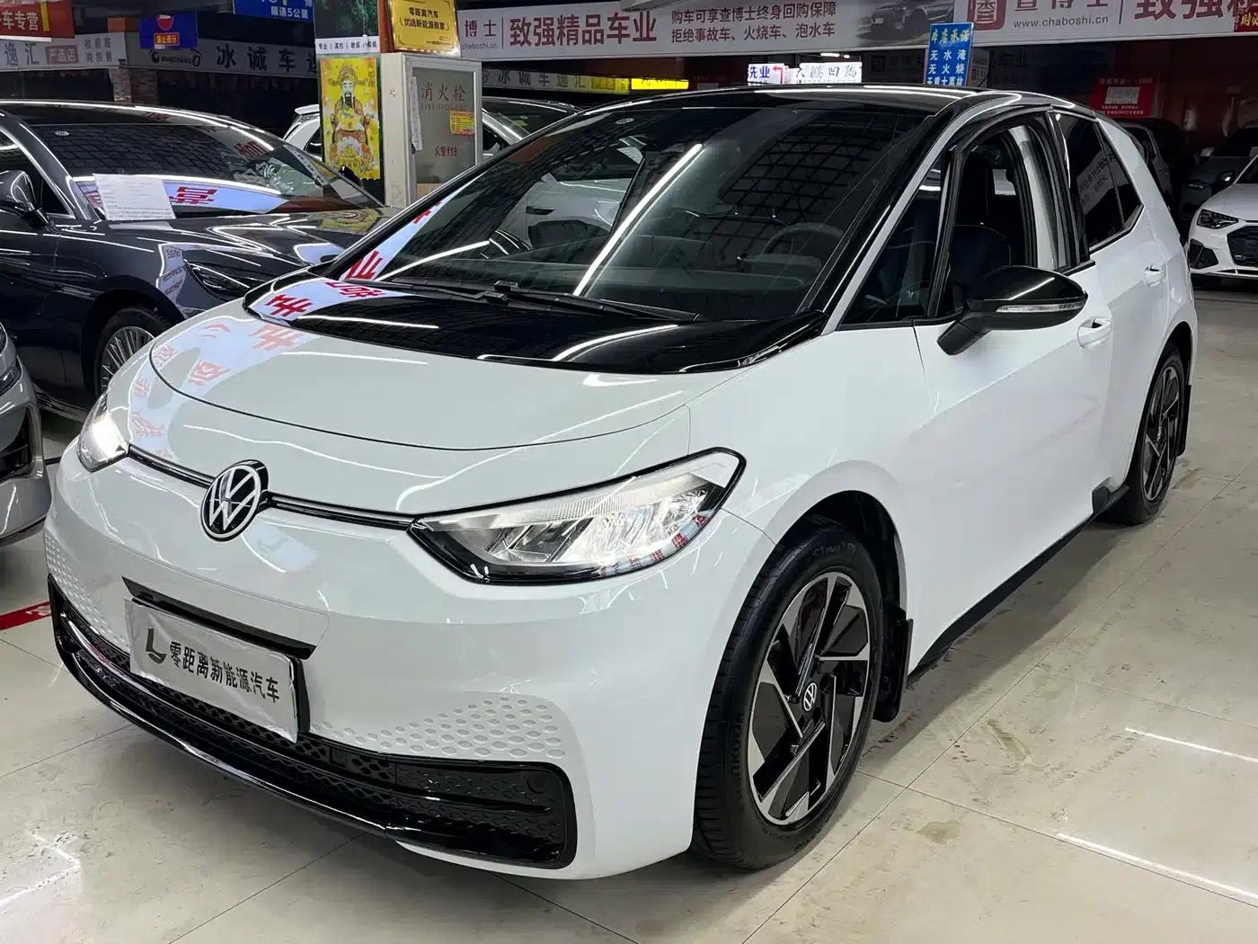 Volkswagen ID.3 2024 Pure Smart Edition — миниатюра 1