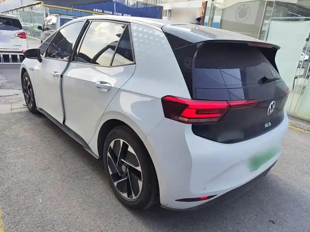 Volkswagen ID.3 2023 Upgraded Pure Smart Edition — миниатюра 5