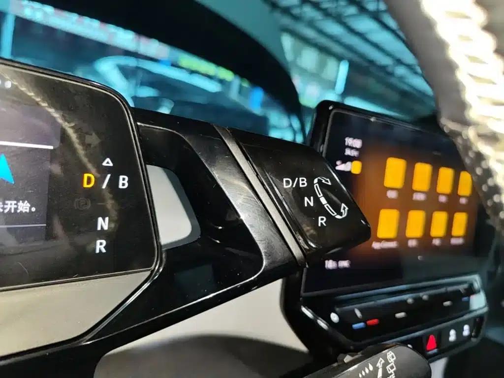 Volkswagen ID.3 2023 Upgraded Pure Smart Edition — миниатюра 14