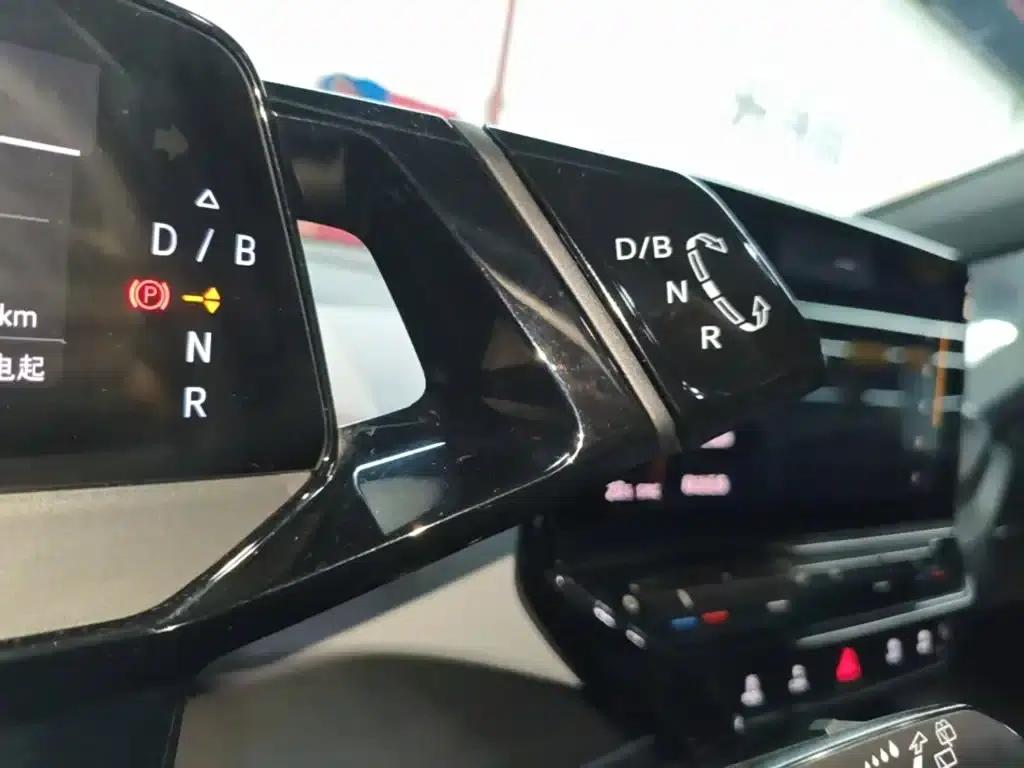 Volkswagen ID.3 2023 Pure Smart Edition — миниатюра 14
