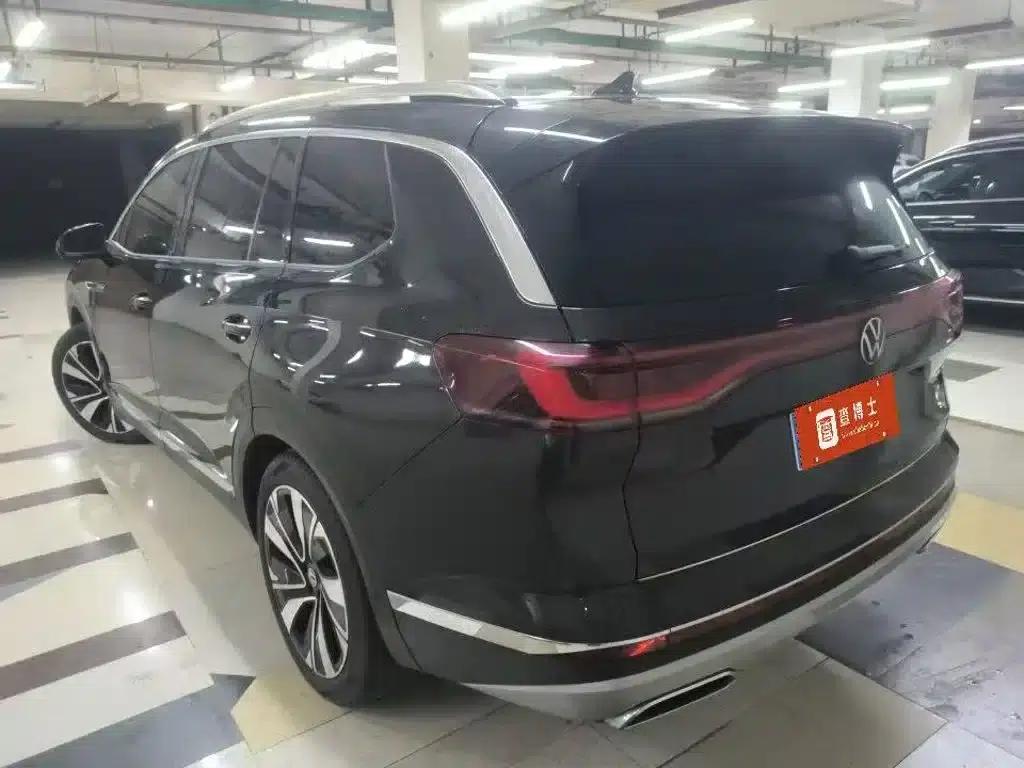 2023 Range Rover 380TSI AWD Luxury Pro — миниатюра 4