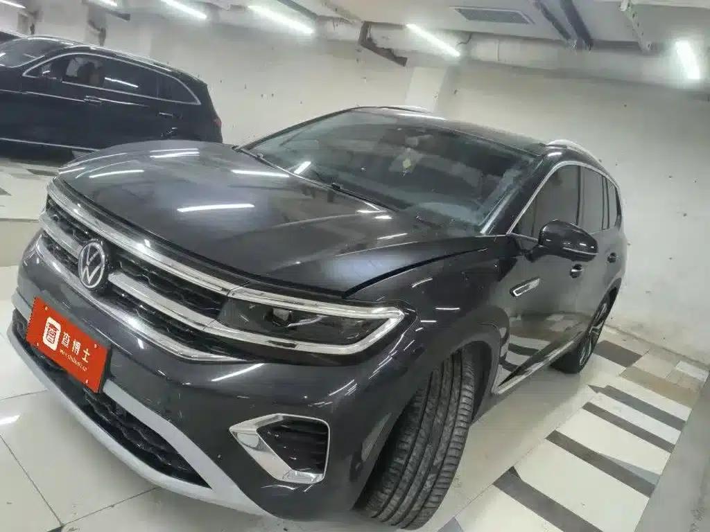 2023 Range Rover 380TSI AWD Luxury Pro — миниатюра 5
