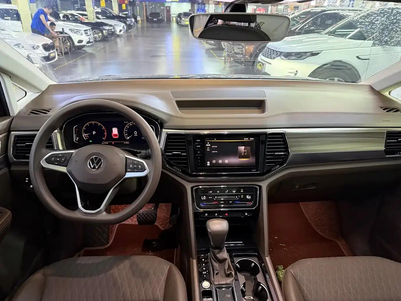 Viloran 2020 330TSI Business Edition — миниатюра 8