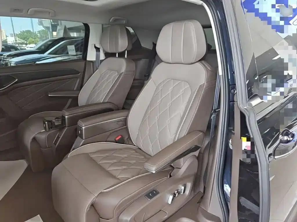 Viloran 2024 380TSI Premium Edition — миниатюра 17