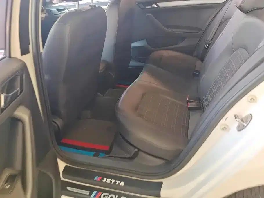Jetta 2017 1.5L Automatic Comfort Model — миниатюра 11