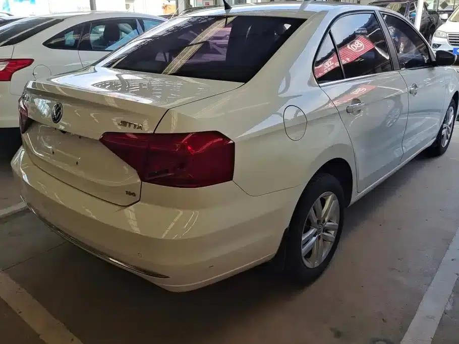 Jetta 2017 1.5L Automatic Comfort Model — миниатюра 3