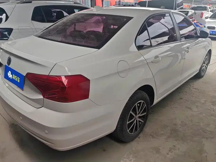 Jetta 2017 1.4L Manual Fashion Edition — миниатюра 3
