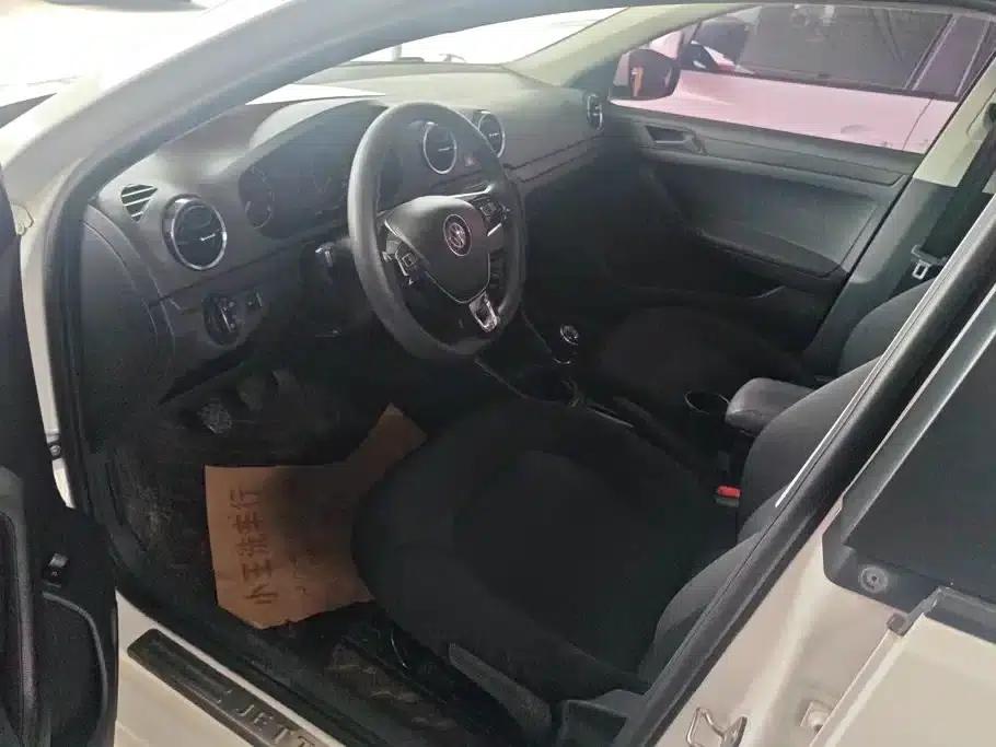 Jetta 2017 1.4L Manual Fashion Edition — миниатюра 9