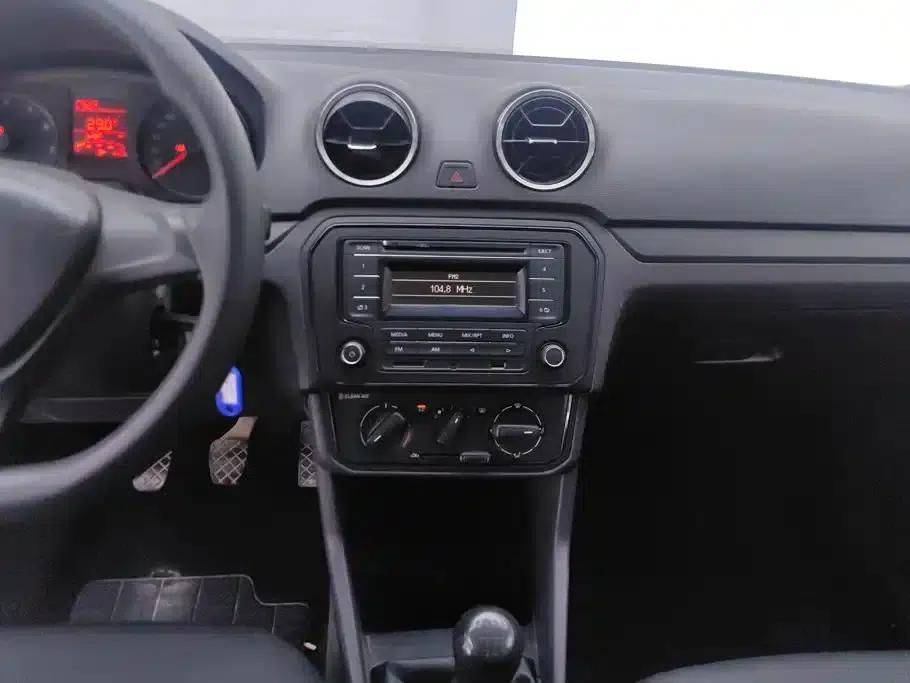 Jetta 2017 1.5L Manual Fashion Edition — миниатюра 13