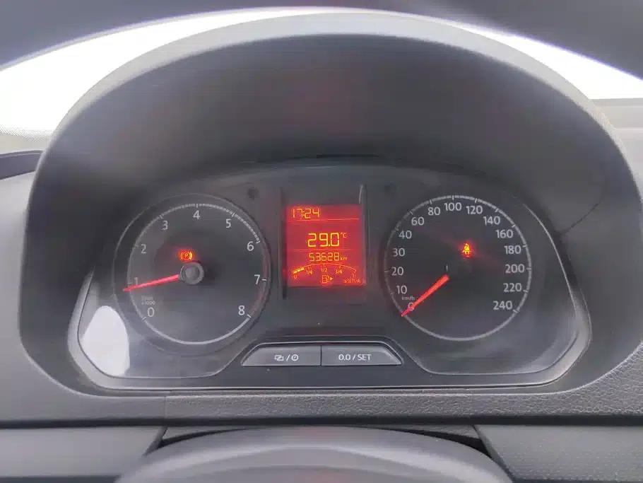 Jetta 2017 1.5L Manual Fashion Edition — миниатюра 14