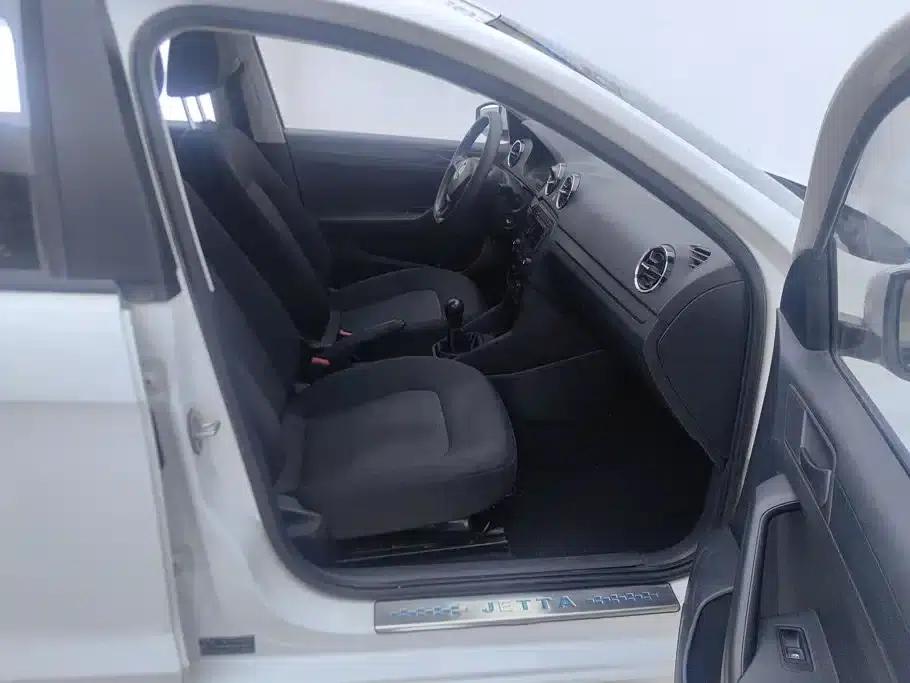 Jetta 2017 1.5L Manual Fashion Edition — миниатюра 8
