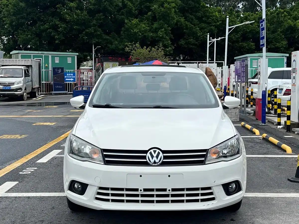 Jetta 2015 Value Edition 1.6L Automatic Comfort Model — миниатюра 2