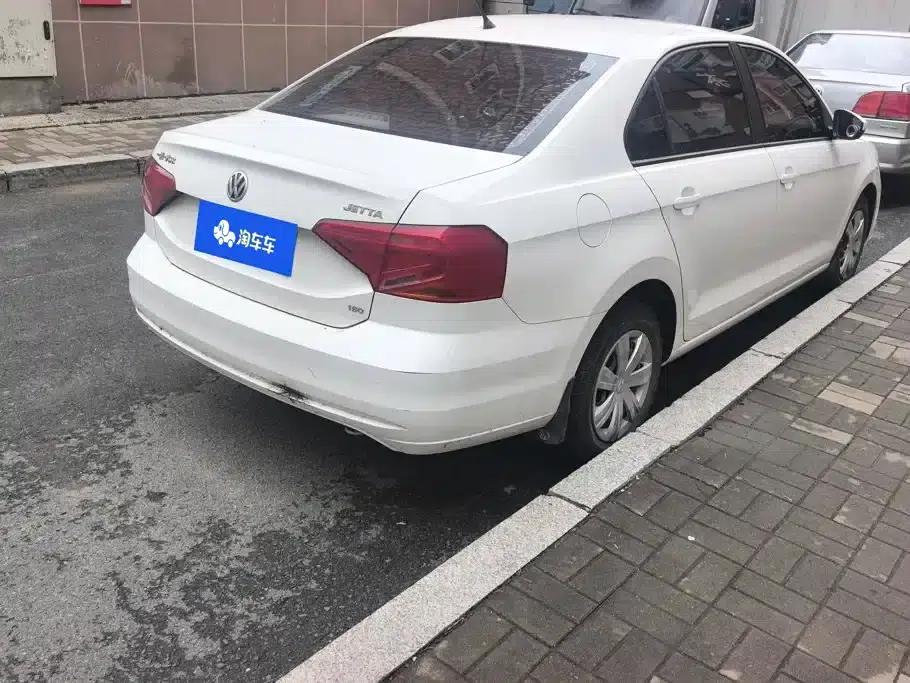 Jetta 2017 1.5L Manual Fashion Edition — миниатюра 2