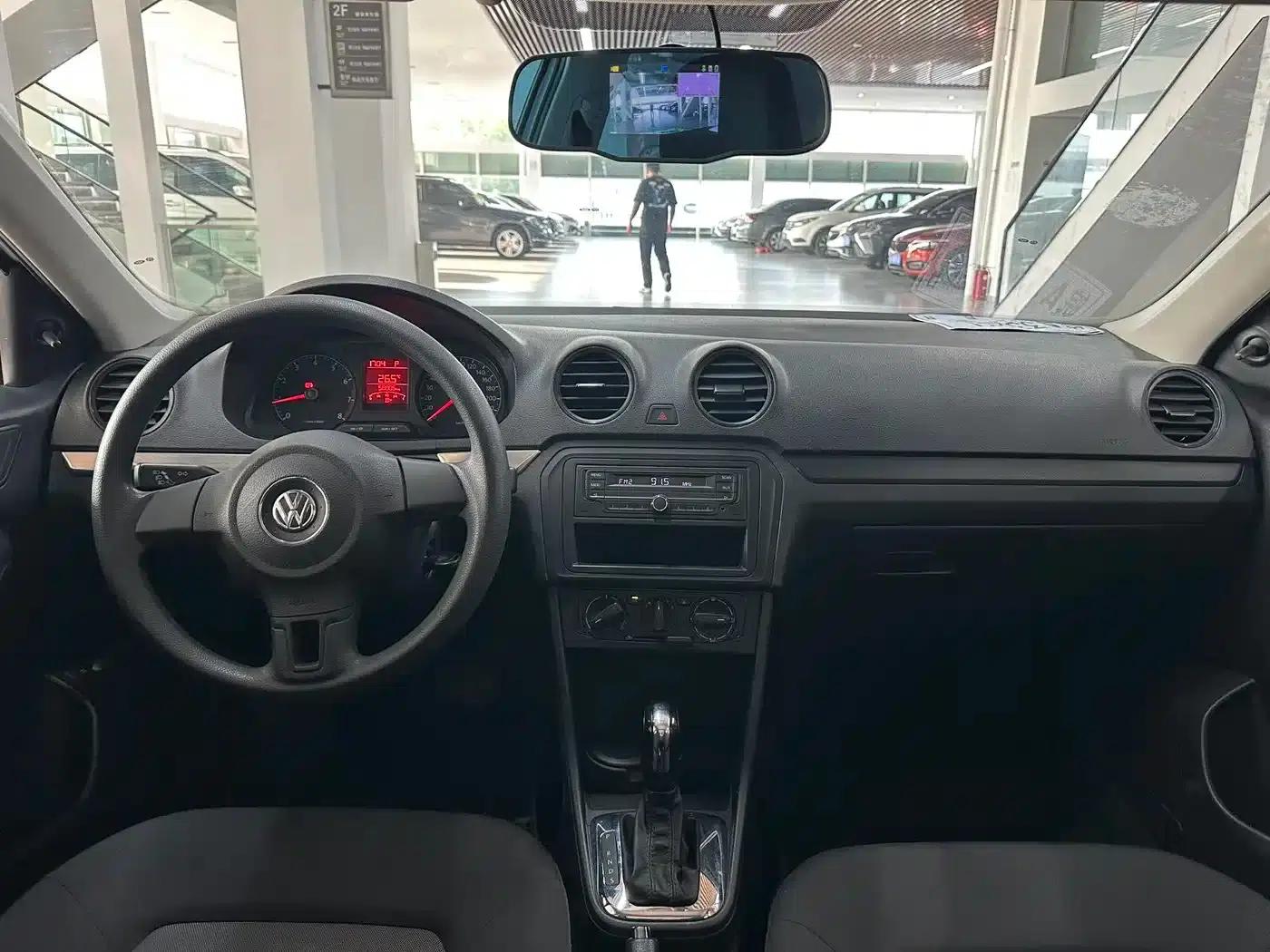 Jetta 2015 1.6L Automatic Fashion Model — миниатюра 13