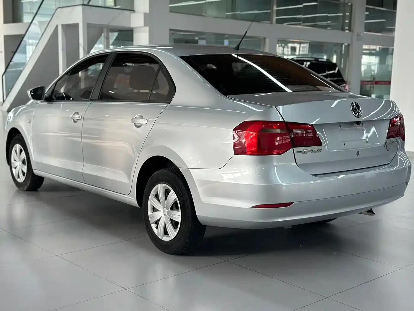 Jetta 2015 1.6L Automatic Fashion Model — миниатюра 7