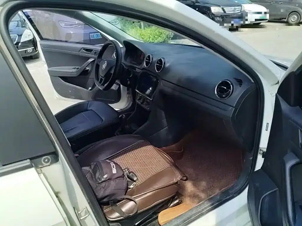 Jetta 2017 1.5L Manual Fashion Edition — миниатюра 11