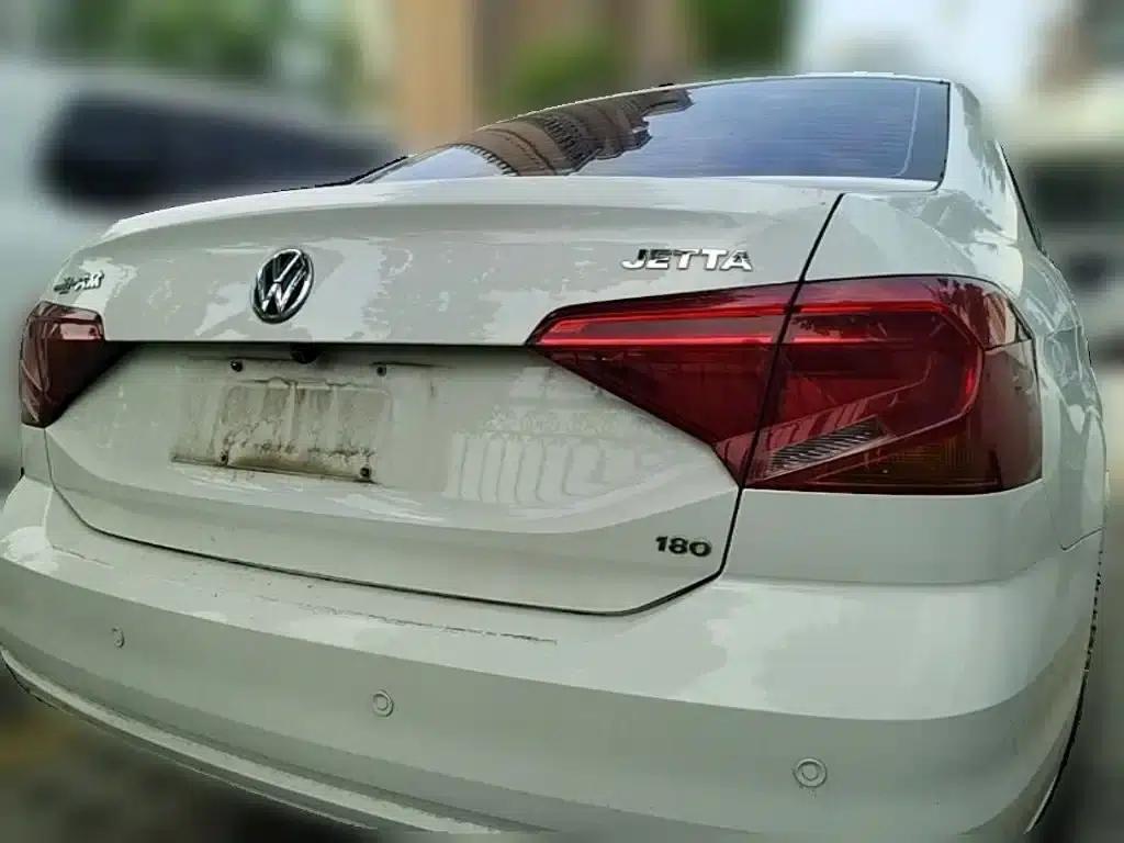 Jetta 2017 1.5L Manual Fashion Edition — миниатюра 10