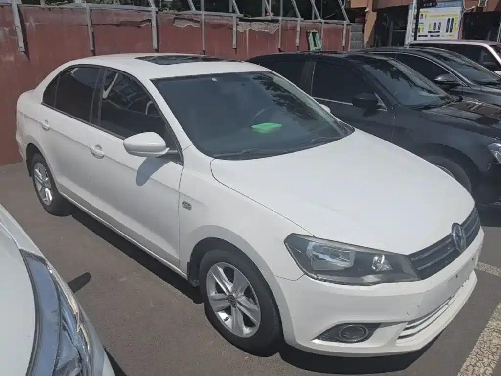 Jetta 2015 1.6L Automatic Deluxe — миниатюра 4
