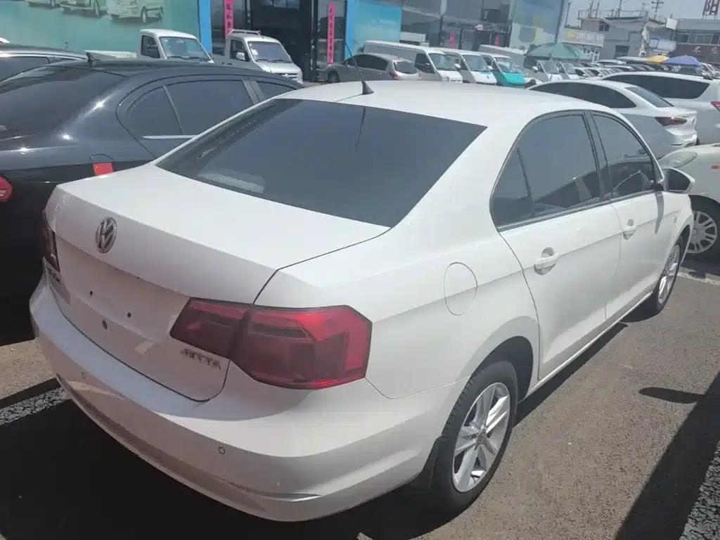 Jetta 2015 1.6L Automatic Deluxe — миниатюра 7
