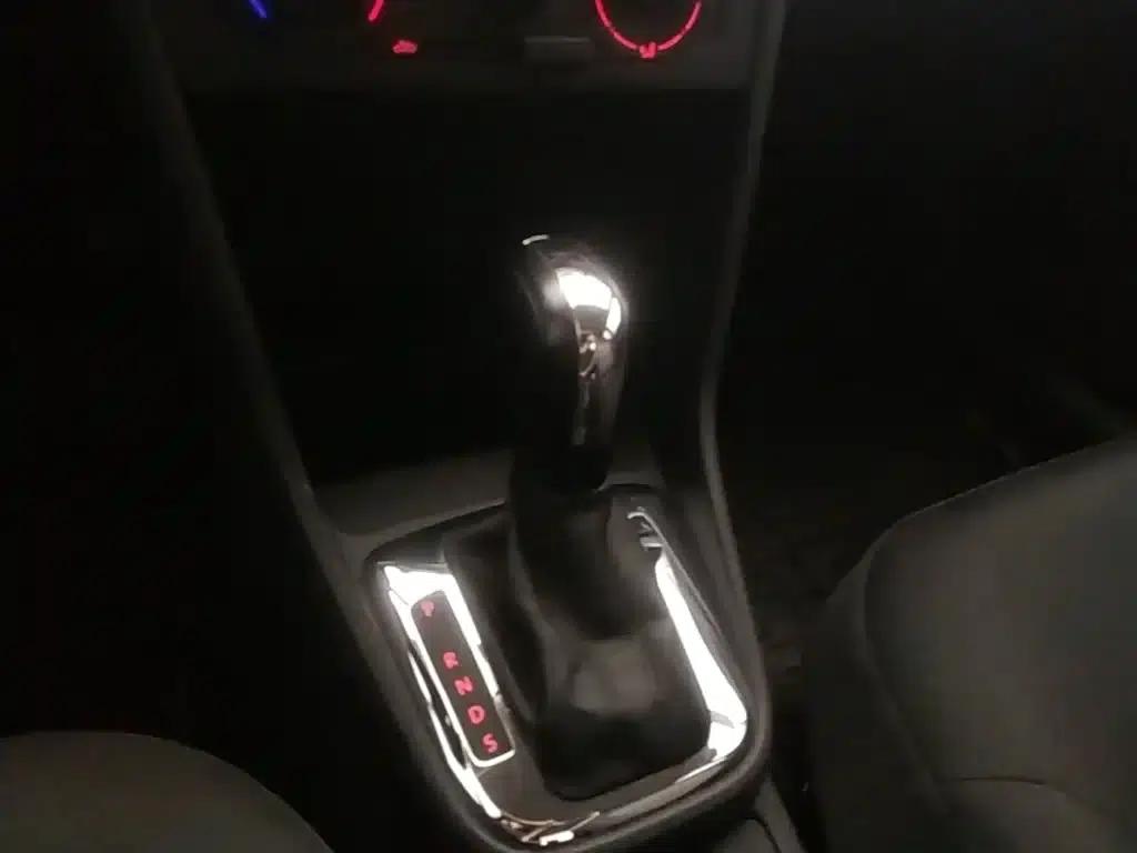 Jetta 2015 Value Edition 1.6L Automatic Fashion Model — миниатюра 14