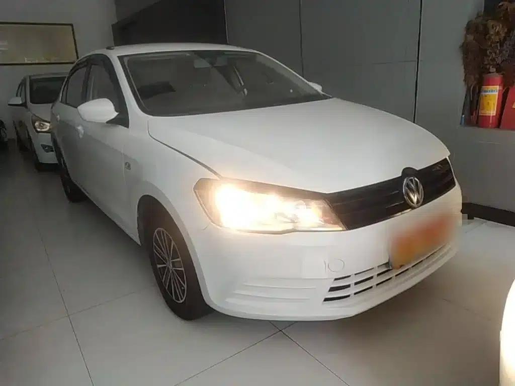 Jetta 2015 Value Edition 1.6L Automatic Fashion Model — миниатюра 4