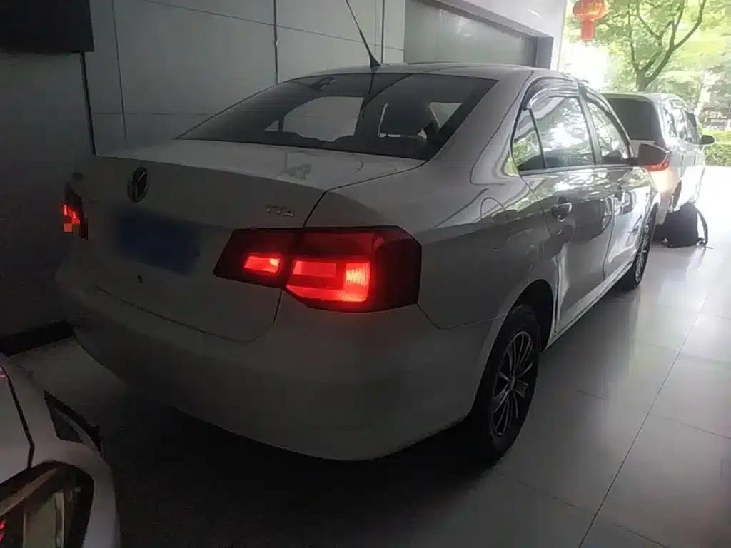 Jetta 2015 Value Edition 1.6L Automatic Fashion Model — миниатюра 7