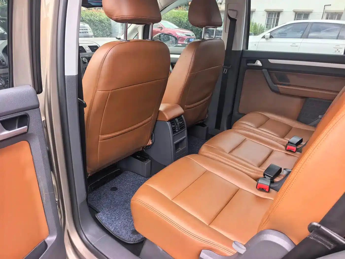 2015 Volkswagen Touran 1.4T Manual Comfort Edition 5-seater — миниатюра 8