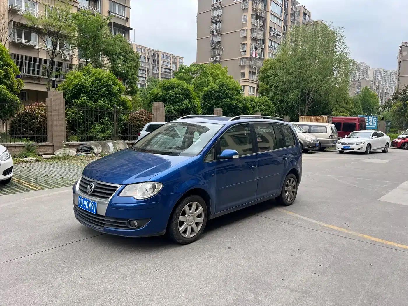 Touran 2008 2.0L Smart Edition Automatic 5-seater — миниатюра 1