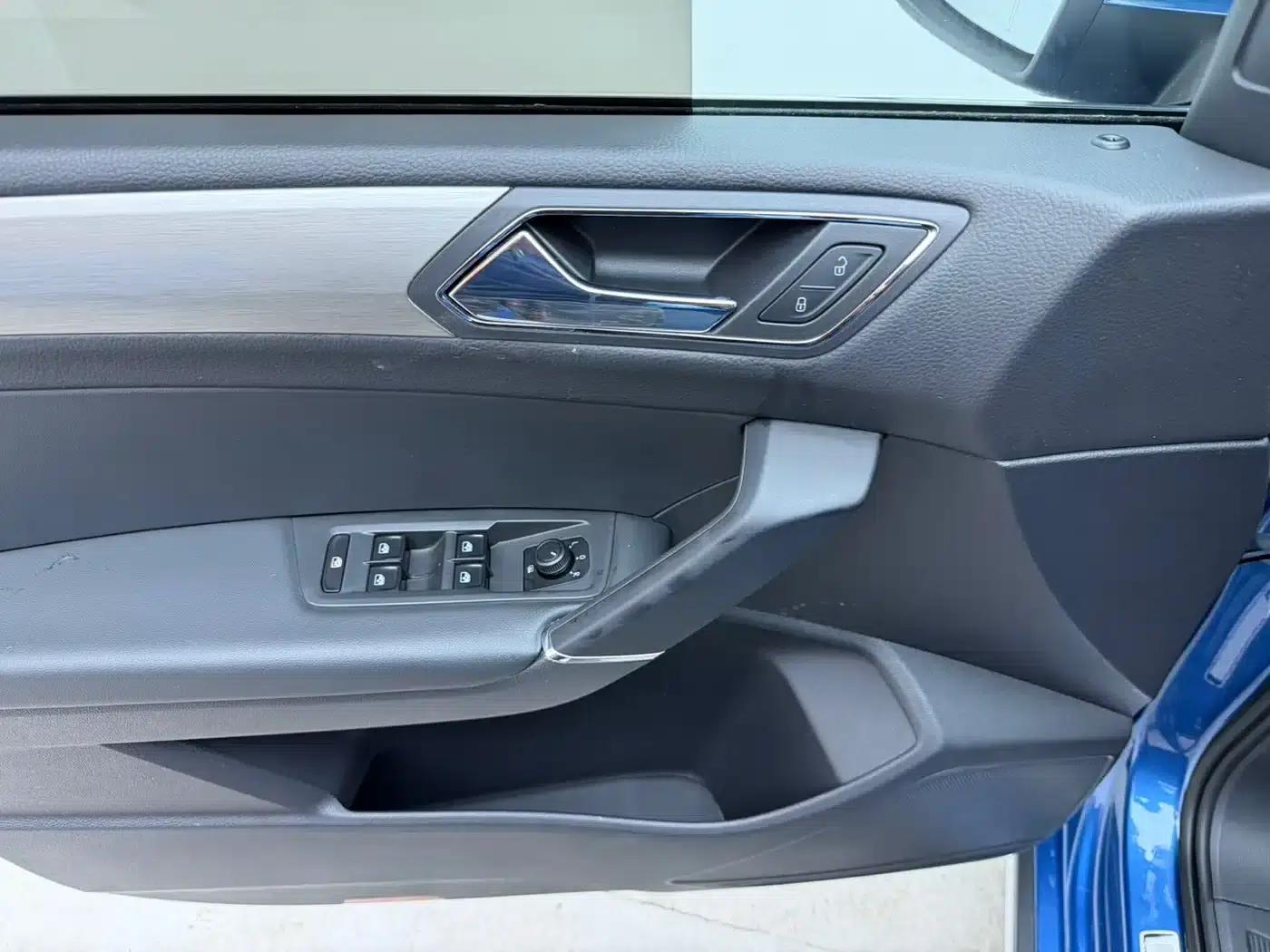 2018 Touran L 280TSI DSG Cross Edition 7-seater National VI Emission Standard — миниатюра 4