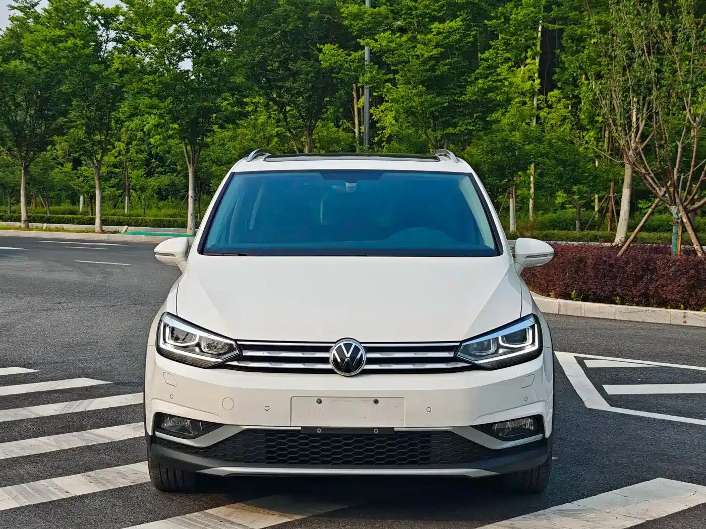 2022 Touran L 280TSI DSG Cross Edition 7-seater — миниатюра 2