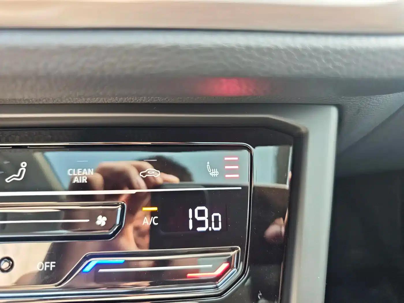 2022 Touran L 280TSI DSG Cross Edition 7-seater — миниатюра 12
