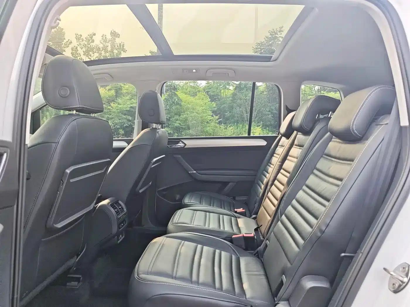 2022 Touran L 280TSI DSG Cross Edition 7-seater — миниатюра 13