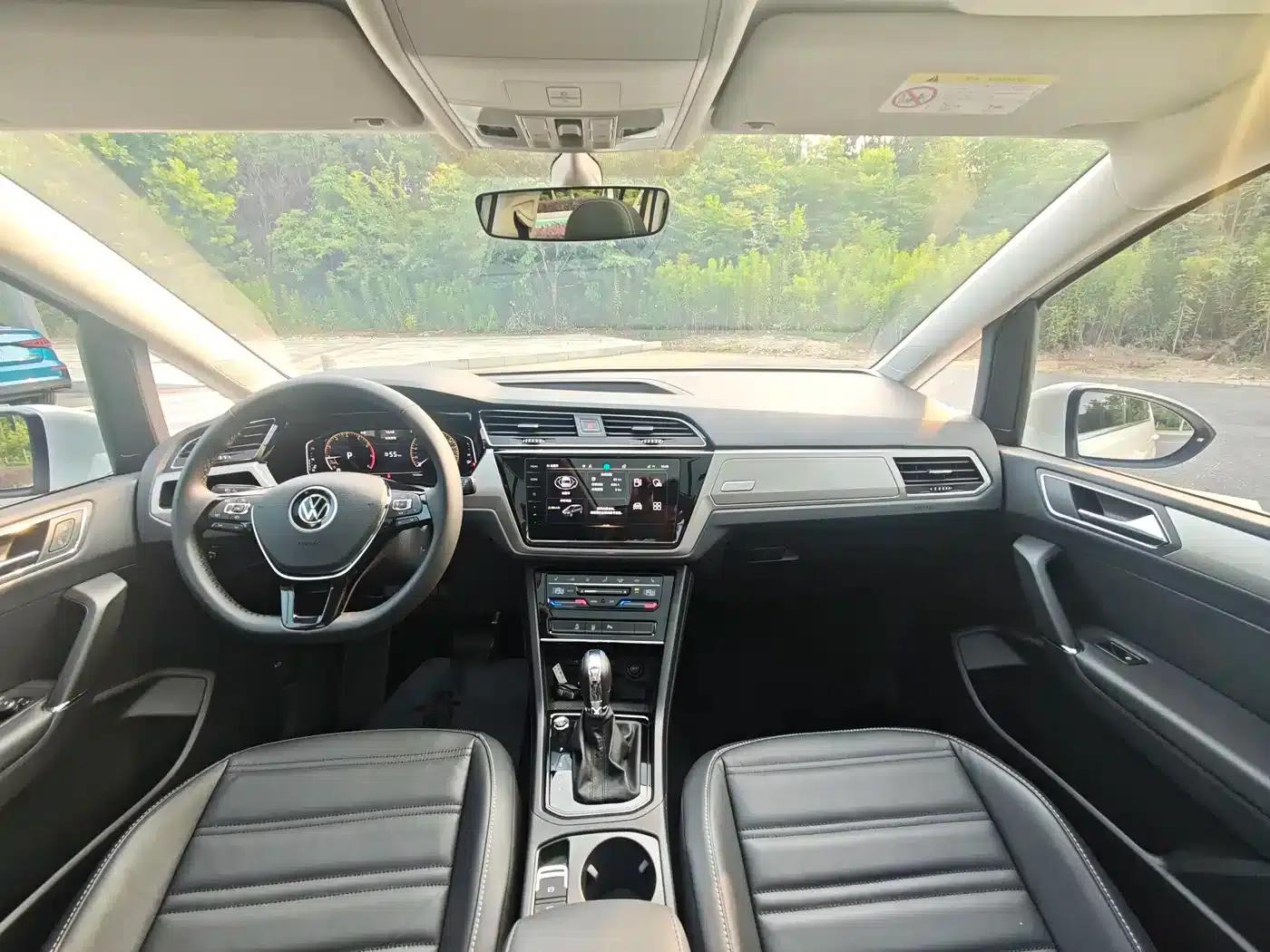 2022 Touran L 280TSI DSG Cross Edition 7-seater — миниатюра 18