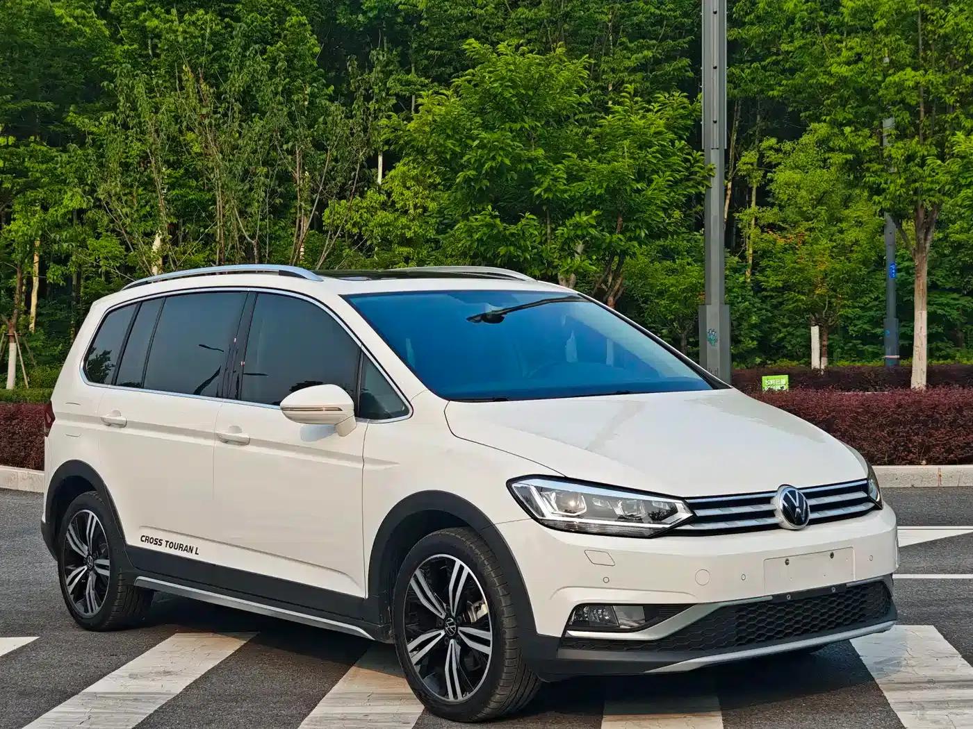 2022 Touran L 280TSI DSG Cross Edition 7-seater — миниатюра 3
