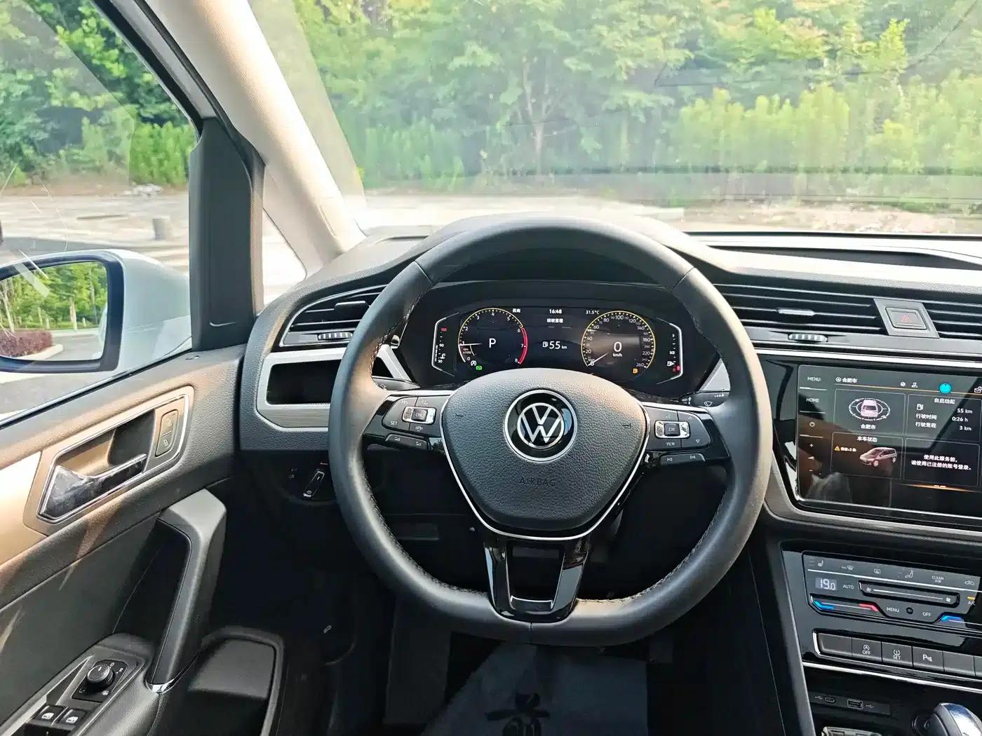 2022 Touran L 280TSI DSG Cross Edition 7-seater — миниатюра 21