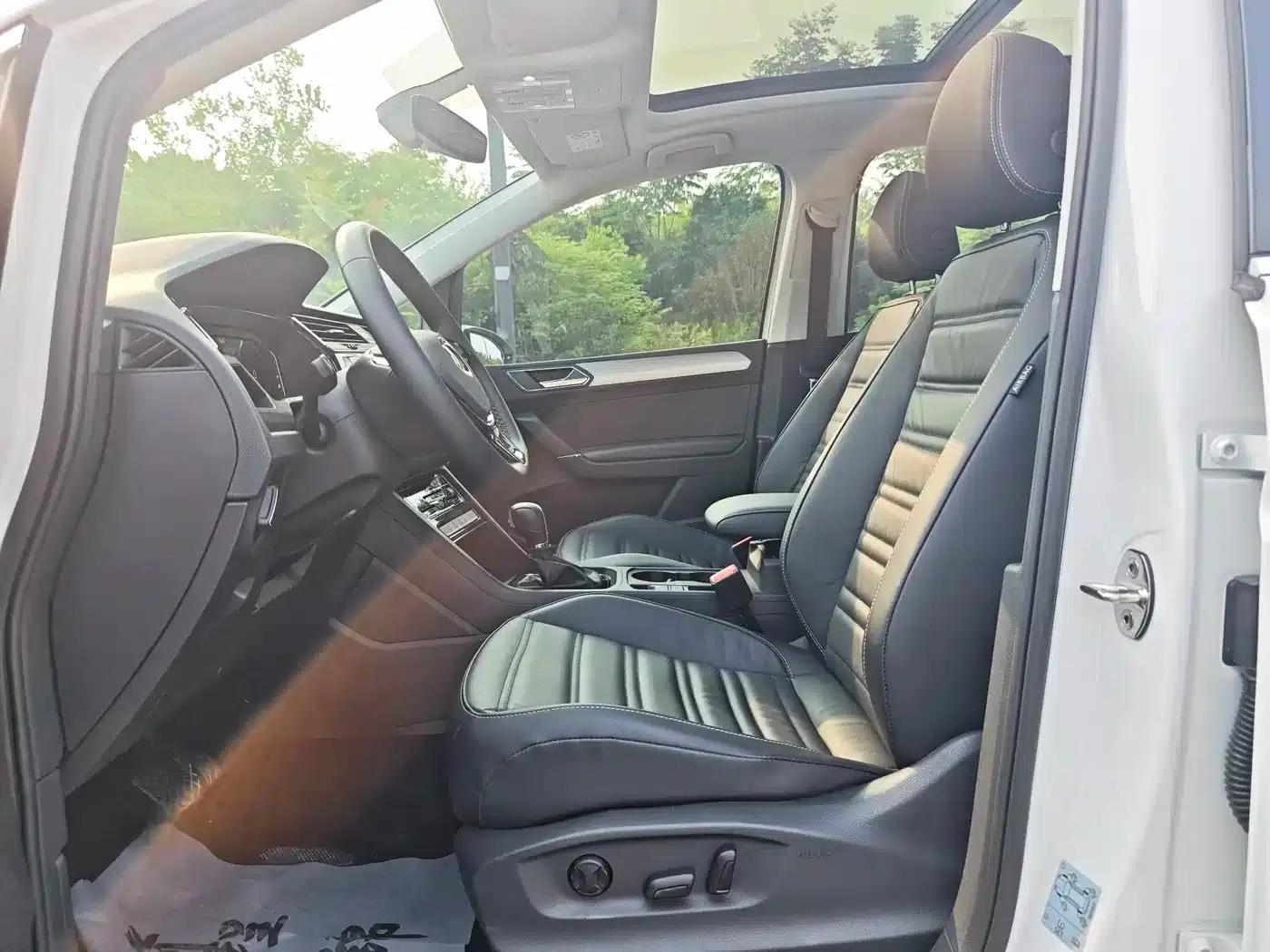 2022 Touran L 280TSI DSG Cross Edition 7-seater — миниатюра 5