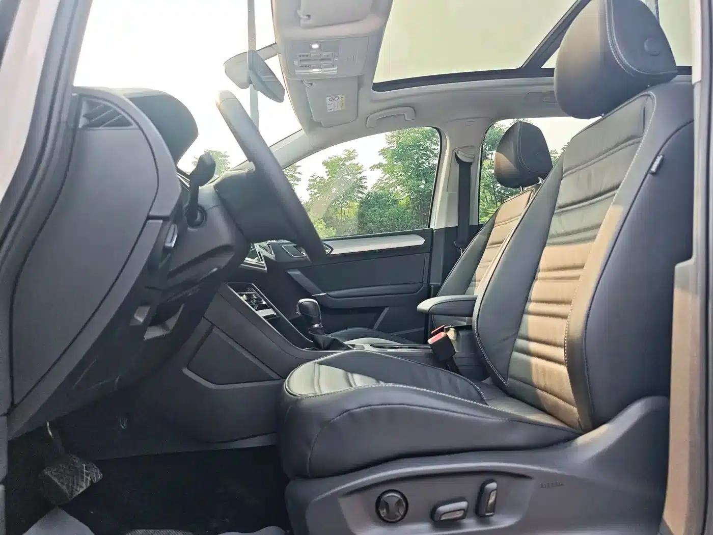2022 Touran L 280TSI DSG Cross Edition 7-seater — миниатюра 7