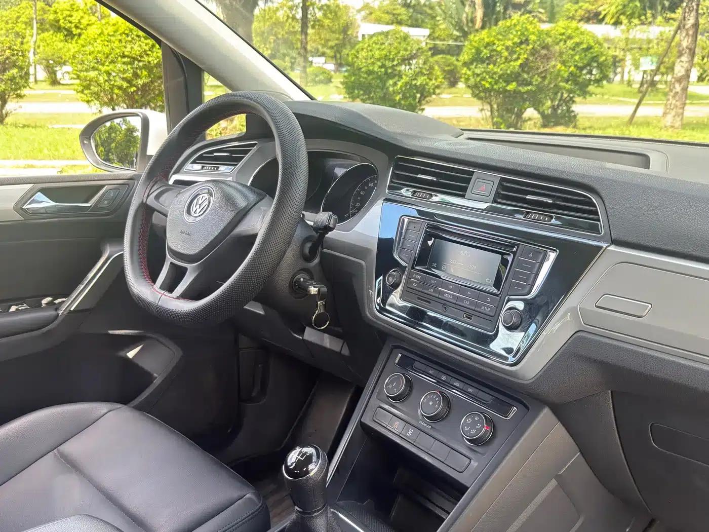 2018 Touran L 280TSI Manual Fashion Edition — миниатюра 15