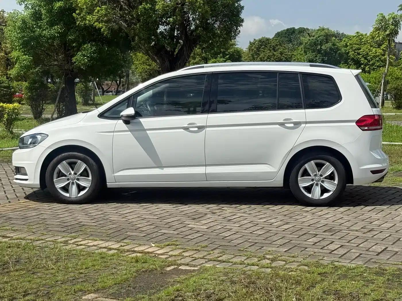 2018 Touran L 280TSI Manual Fashion Edition — миниатюра 4