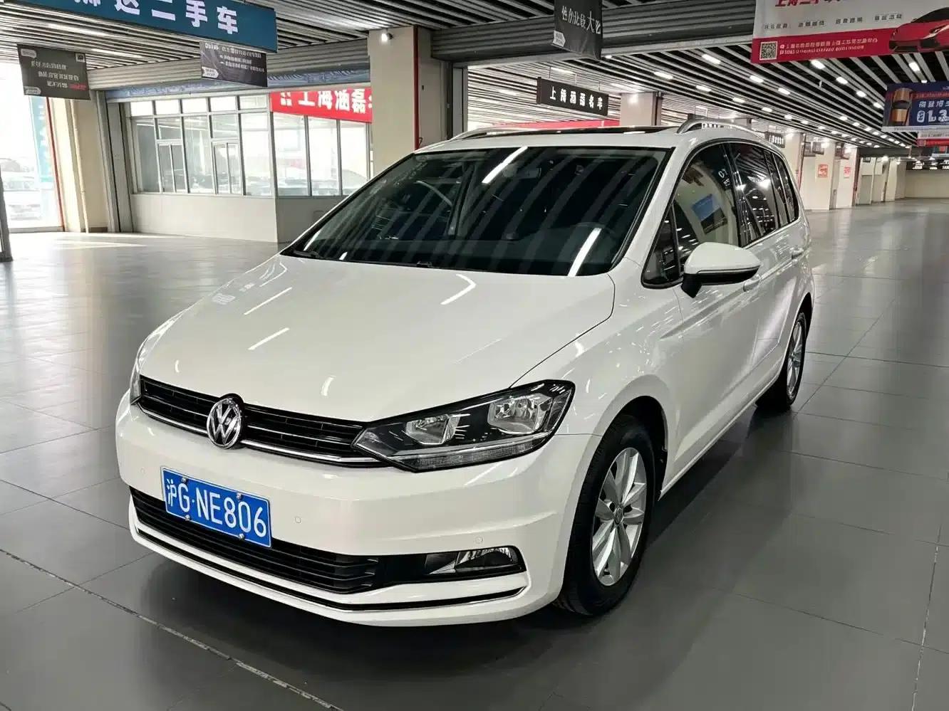 2018 Touran L 280TSI DSG Comfort Edition 7-seater (National V Emission Standard) — миниатюра 1