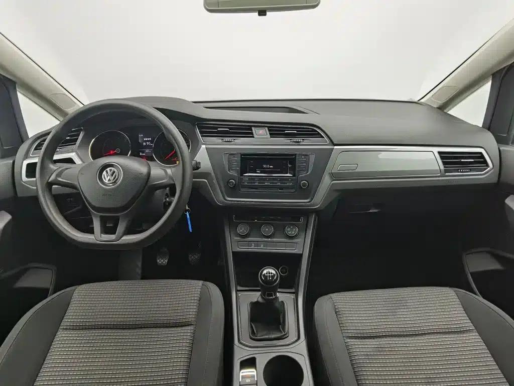 2016 Touran L 280TSI Manual Fashion Edition — миниатюра 5