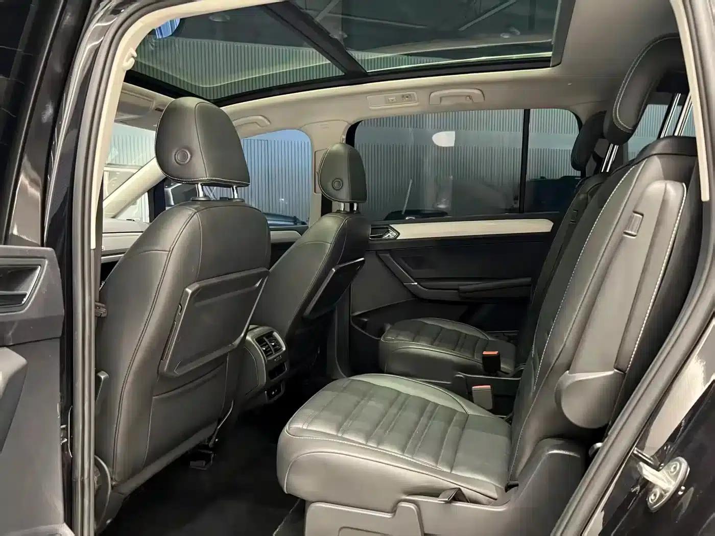 2018 Touran L 280TSI DSG Luxury Edition 7-seater (China VI Emission Standard) — миниатюра 6