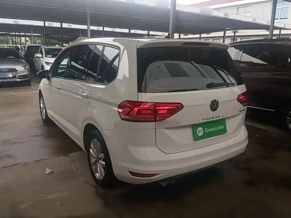 2021 Touran L 280TSI DSG Fashion Edition 7-seater — миниатюра 5