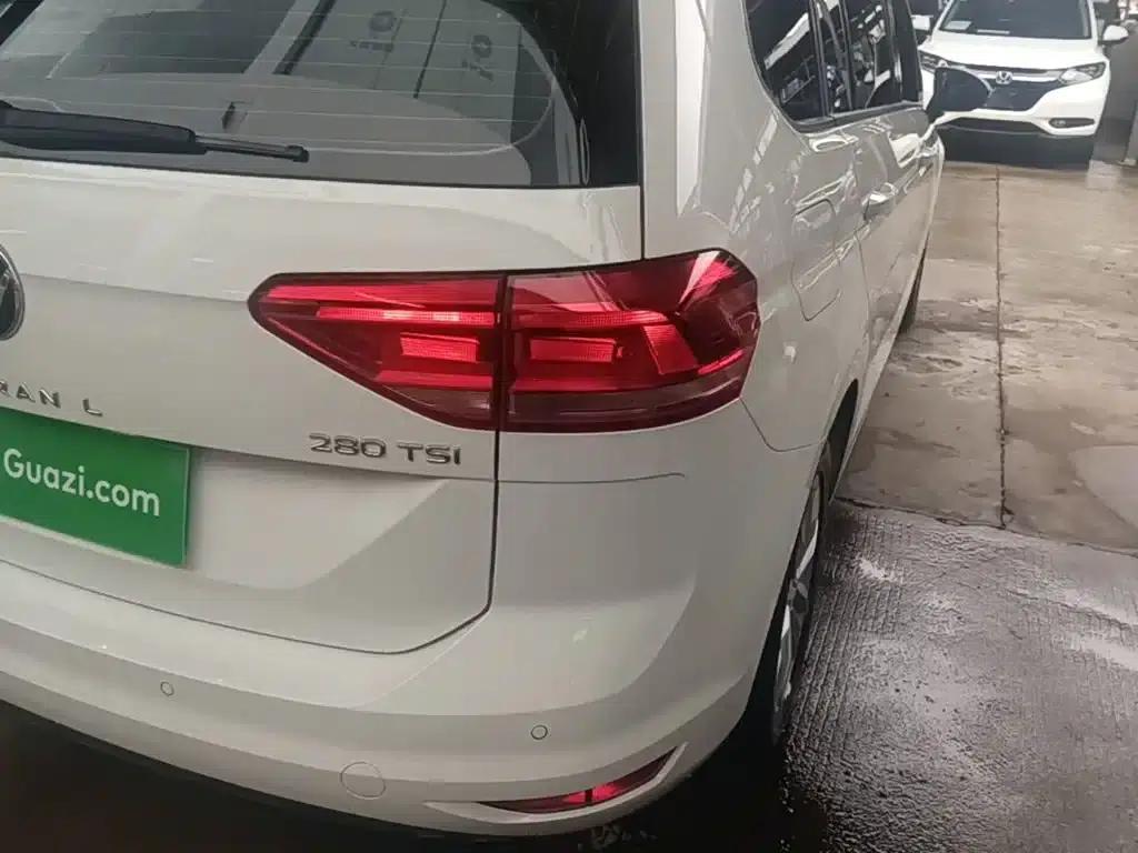 2021 Touran L 280TSI DSG Fashion Edition 7-seater — миниатюра 8